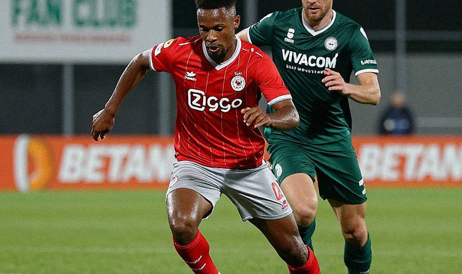 Bóng đá Việt Nam giữa hai nhịp thở: V.League 1 và giấc mơ châu lục còn dang dở