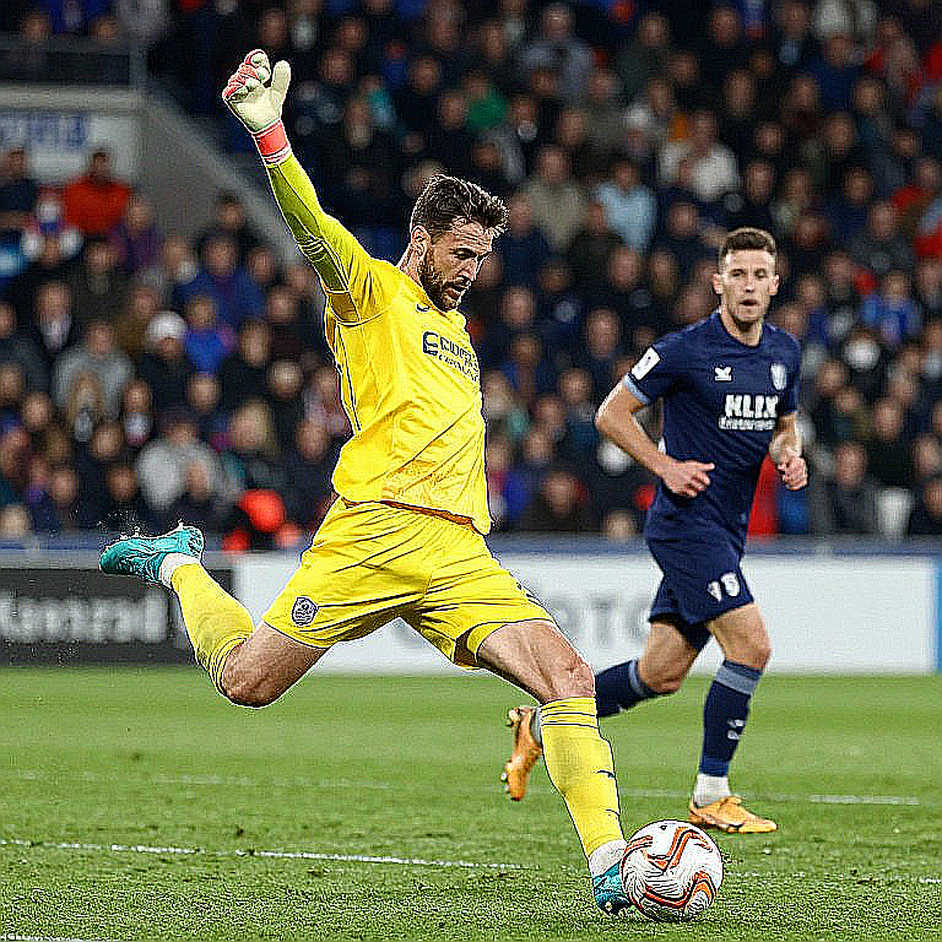 Cú đúp của Max Dowman và điều tỉ số 4-2 ở Portman Road không nói ra Cú đúp của Max Dowman và điều tỉ số 4-2 ở Portman Road không nói ra