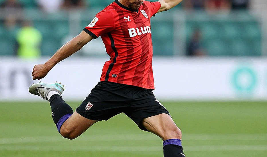 Đêm derby ở Hàng Đẫy: Khi Kewell thôi làm nhà triết học và trở thành người thực dụng