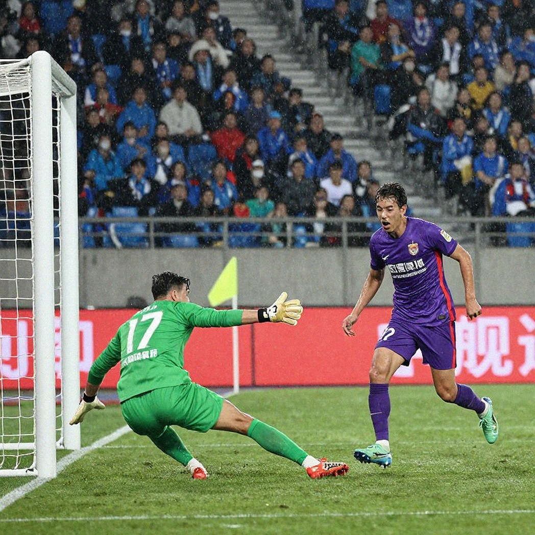 Harry Kewell và canh bạc bóng dài: Khi nhà vô địch Công An Hà Nội bị đọc bài từ phút đầu