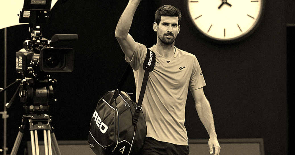 Nhãn 'tennis' dán lên một bản tin giá xăng: lỗ hổng nằm ở khâu đo lường, không ở dữ liệu Nhãn 'tennis' dán lên một bản tin giá xăng: lỗ hổng nằm ở khâu đo lường, không ở dữ liệu