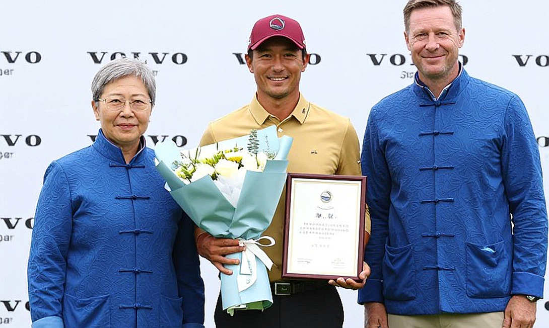 Solheim Cup 2026: Cú putt 91 foot của Jennifer Kupcho kéo tuyển Mỹ về vạch 8-8