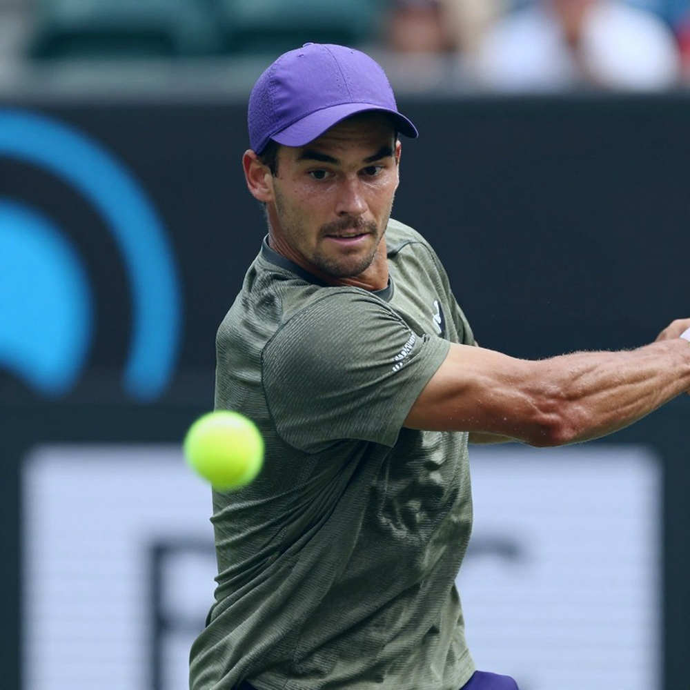 Zheng Qinwen vô địch China Open 2026: một danh hiệu được đọc bằng con đường mài mòn