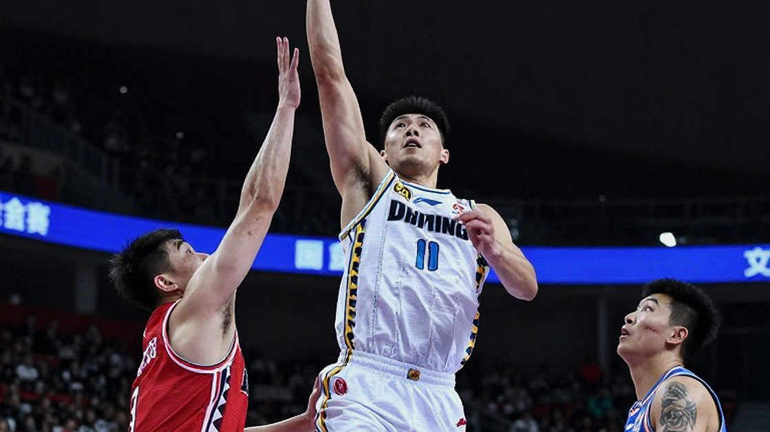VTB Super Cup: Anadolu Efes vô địch nhờ Mike James, Pokusevski và Barashkov ghi 20 điểm cho Lokomotiv Kuban VTB Super Cup: Anadolu Efes vô địch nhờ Mike James, Pokusevski và Barashkov ghi 20 điểm cho Lokomotiv Kuban